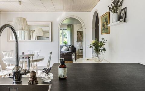 Ryedal: Cornice, Proprietà, Costruzione, Pianta, Pianta Della Casa, Vaso Di Fiori, Illuminazione, Interior Design, Legna, Tavolo