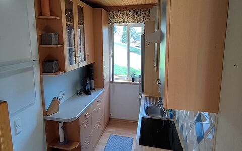 Reiter: Proprietà, Finestra, Interior Design, Legna, Pavimento, Pavimentazione, Cabinetry, Controsoffitto, Latifoglie