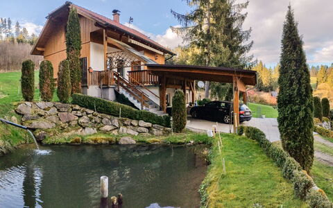 Reiter: Casa, Tetto, Casa, Villetta, Arbusto, Architettura, Area Rurale, Giardino, Estate