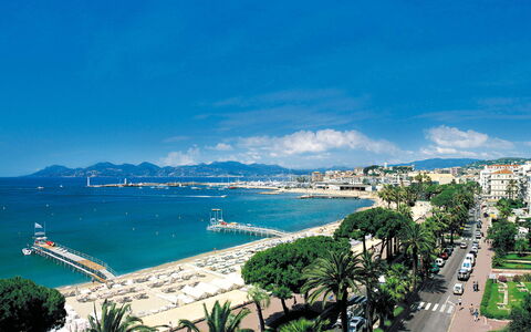 Cannes 535: Acqua, Corpo D'Acqua, Costa, Costiera E Morfologie Oceanic, Mare, Waterway, Spiaggia, Paesaggio, Oceano, Riva