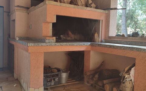 Relax: Costruzione, Legna, Muratura, Interior Design, Focolare, Architettura, Pavimento, Finestra, Brick, Immobiliare