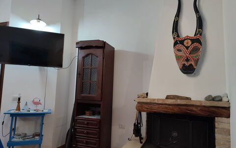 Relax: Mobilia, Legna, Cabinetry, Tavolo, Cassetto, Parete, Arte, Latifoglie, Costruzione, Cornice