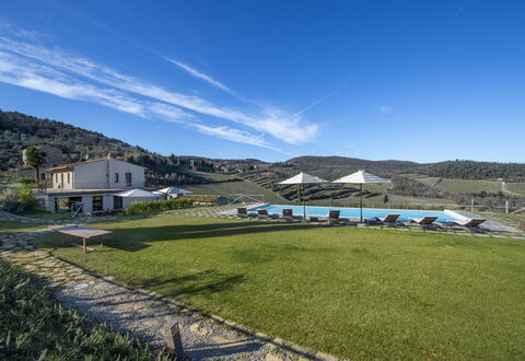 Bella Di Panzano: Cielo, Nube, Pianta, Montagna, Highland, Lotto, Erba, Finestra, Paesaggio Naturale, Pascolo