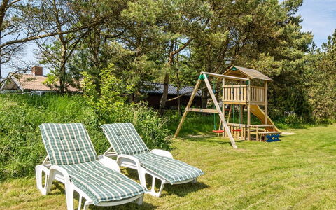 Thove - 600M from the Sea: Mobilia, Mobili Da Esterno, Giardino, Lotto, Sedia, Prato, Shade, Backyard, Cortile