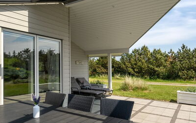 Thove - 600M from the Sea