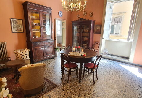 Residenza Otello: Cornice, Mobilia, Proprietà, Tavolo, Sedia, Specchio, Legna, Illuminazione, Cabinetry, Interior Design