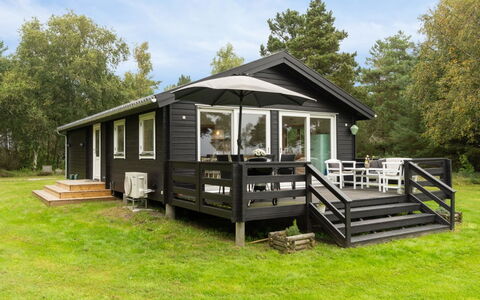 Lycka - 3Km from the Sea: Appartamento, Shade, Balcone, Sedia, Recinzione, Mobili Da Esterno, Alluminio, Erba Sintetica