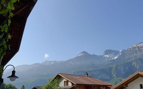 Brienzwiler 125: Cielo, Montagna, Costruzione, Paesaggio Naturale, Casa, Highland, Legna, Geografia Montane, Mattina, Catena Montuosa