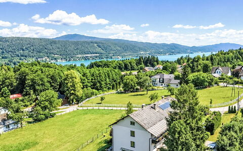 Velden am Wörthersee 37: Albero, Geografia Montane, Collina, Highland, Paesaggio, Insediamento Umano, Hill Station, Catena Montuosa, Valle, Prato