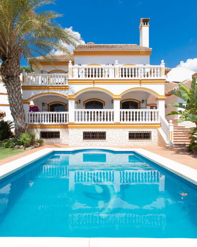 Fragata House