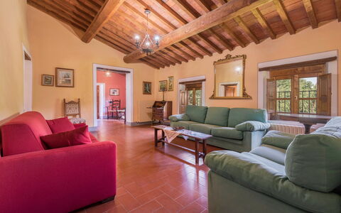 Fonte Nuova - Badia Agnano, Toscana: Mobilia, Divano, Tavolo, Comfort, Pavimentazione, Finestra, Architettura, Cornice, Soggiorno, Pavimento
