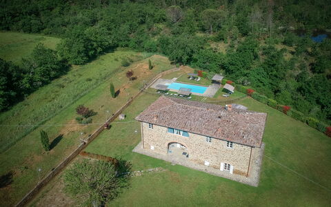Leopolda In Selvarella Pool And Wi-fi: Costruzione, Lotto, Pendenza, Paesaggio Naturale, Casa, Paesaggio, Erba, Albero, Pascolo, Urban Design