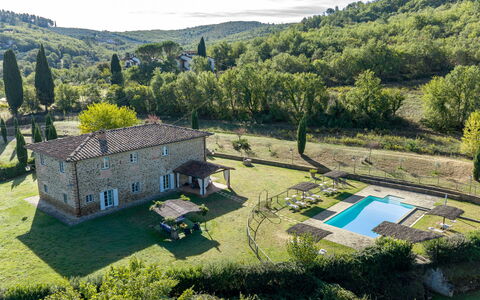 Villa Leopolda Selvarella: Estate, Giardino, Agriturismo, Prato, Backyard, Cortile, Landscaping, Piantagione, Villa, Piscina