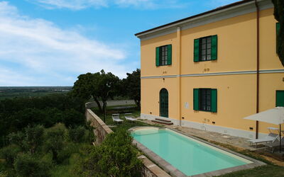 Casa vacanza Massarosa Front Lake, the Gargoyles - Massarosa, Toscana, Italia