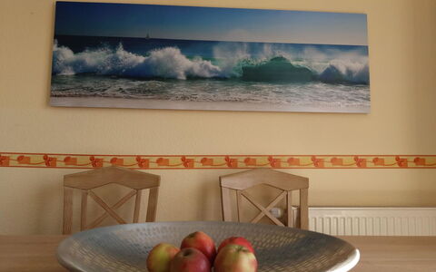 Bredi: Fotografia, Cibo, Pianta, Tavolo, Legna, Rettangolo, Dipingere, Interior Design, Arte, Costruzione