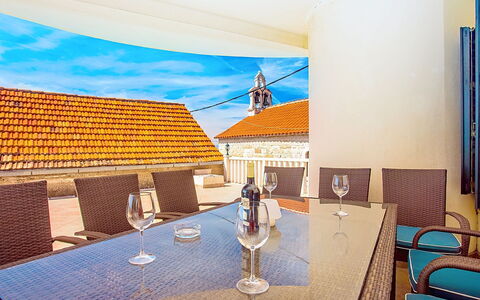 Villa Jolie Amazing Stone: Sedia, Mobili Da Esterno, Balcone, Hotel, Villa