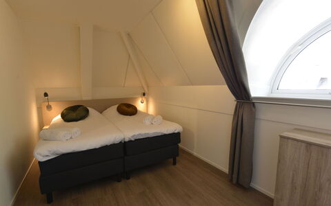 Citta Romana: Costruzione, Mobilia, Comfort, Telaio Del Letto, Legna, Interior Design, Casa, Pavimentazione, Pavimento, Letto