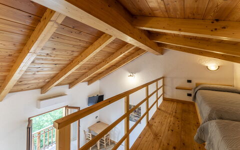 Casa Aurora - Recco, Liguria: Costruzione, Finestra, Legna, Casa, Interior Design, Color Legno, Albero, Pavimento, Pavimentazione, Latifoglie