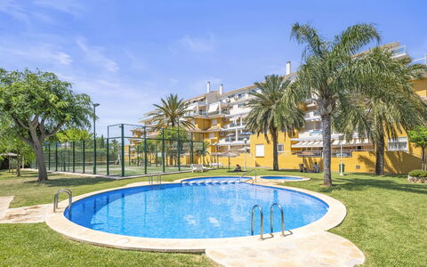 Dénia 487: Acqua, Cielo, Pianta, Proprietà, Costruzione, Piscina, Azzurro, Albero, Tempo Libero, Nube