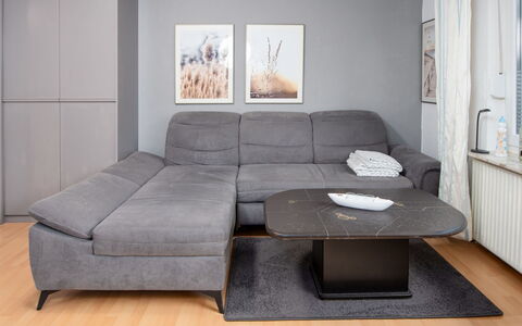 Schlüchtermann: Mobilia, Legna, Pavimentazione, Pavimento, Divano, Soggiorno, Interior Design, Pavimento In Legno, Tavolo, Comfort