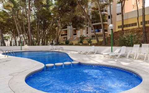 Uolas: Appartamento, Condominio, Piscina, Shade, Mobili Da Esterno, Ricorrere, Balcone, Hotel, Resort Citta '