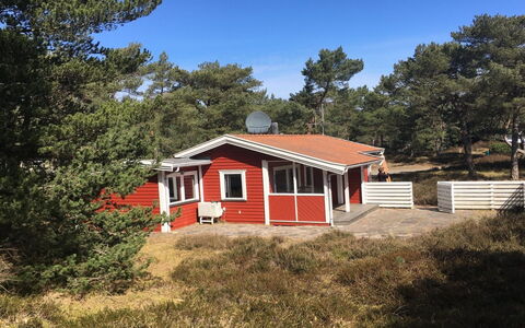 Sanela - 25M from the Sea