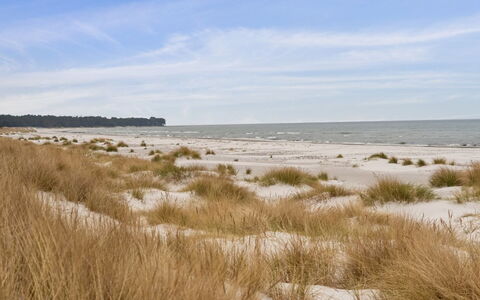 Sanela - 25M from the Sea