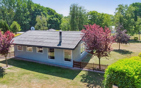 Carena - 1.8Km from the Sea: Zona Residenziale, Tetto, Sobborgo, Driveway, Estate, Camino