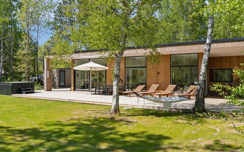 Tinja - 900M from the Sea