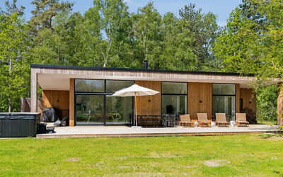 Tinja - 900M from the Sea