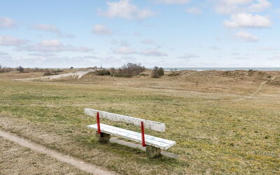 Elin - 200M from the Sea