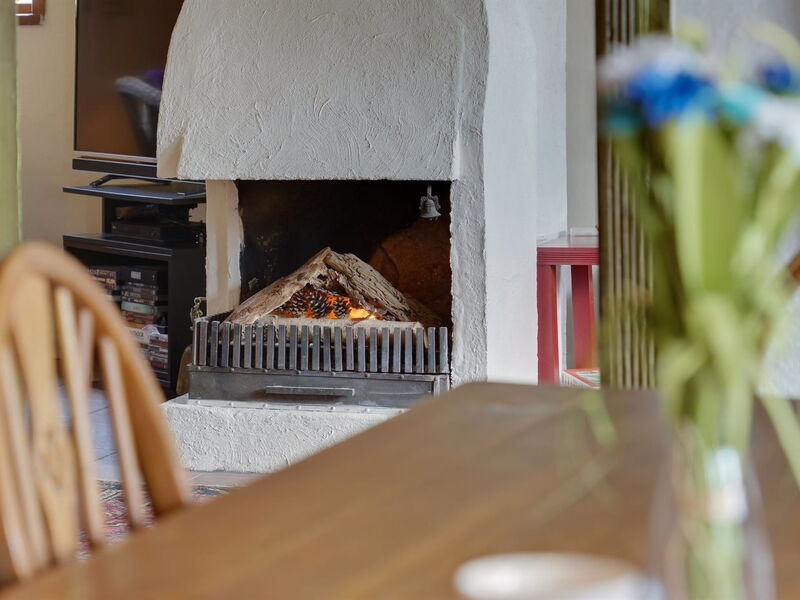 Elvin - 2.7Km from the Sea