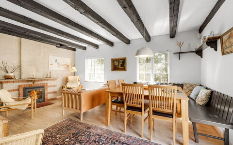 Enya - 1.2Km from the Sea: Villetta, Capannone, Capanna, Agriturismo, Prateria, Baracca, Fienile, Log Cabin, Edifici Giardino