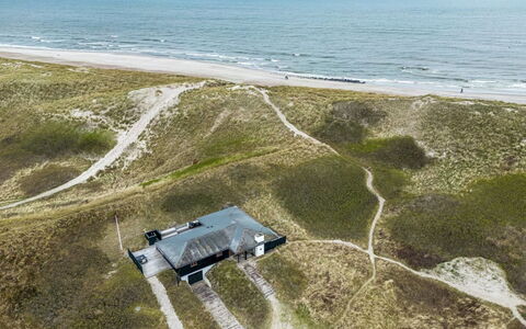 Eyla - from the Sea: Architettura, Tetto, Casa, Materiale Composito, Illuminazione Diurna, Raccordo, Driveway