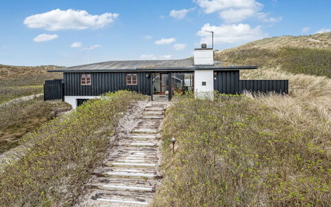Eyla - from the Sea: Architettura, Tetto, Casa, Materiale Composito, Illuminazione Diurna, Raccordo, Driveway