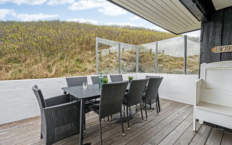 Eyla - from the Sea: Architettura, Tetto, Casa, Materiale Composito, Illuminazione Diurna, Raccordo, Driveway