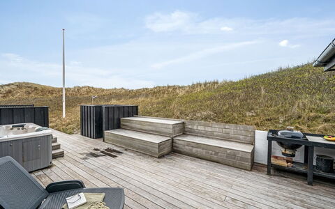 Eyla - from the Sea: Architettura, Tetto, Casa, Materiale Composito, Illuminazione Diurna, Raccordo, Driveway