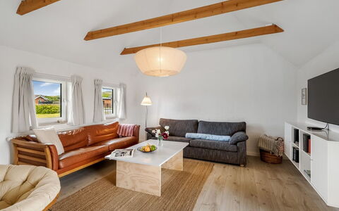 Hermine - from the Sea: Mobilia, Interior Design, Divano, Pavimentazione, Pavimento, Legna, Soffitto, Soggiorno, Camera, Tavolo