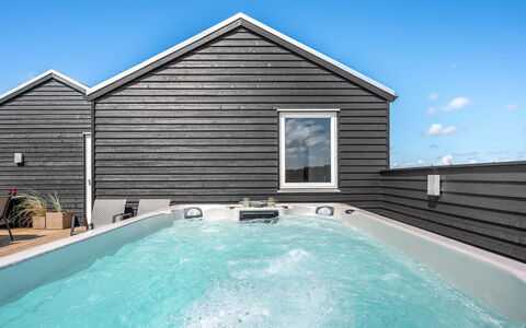 Ivar - 300M from the Sea: Materiale Composito, Piscina, Design, Vasca Idromassaggio, Vasca Da Bagno, Deck, Ricorrere, Illuminazione Diurna, Idraulico Fixture