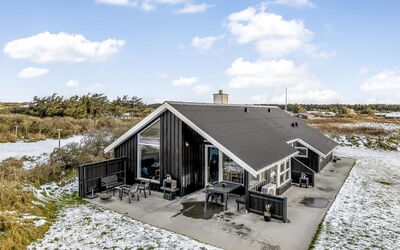 Iida - 100M from the Sea