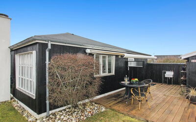 Edvia - 300M from the Sea
