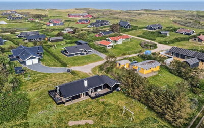 Aike - 400M from the Sea