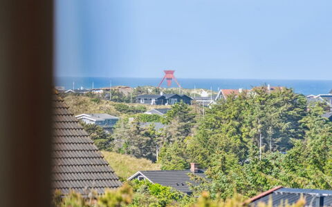 Mumme - 700M from the Sea: Cielo, Blu, Giorno, Orizzonte, Zona Residenziale, Paesaggio, Tetto, Mare, Mattina, Oceano