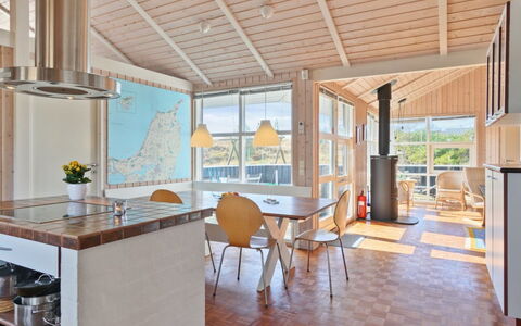 Franzisca - 700M from the Sea: Pavimentazione, Legna, Pavimento, Interior Design, Soffitto, Mobilia, Cucina, Sedia, Lampada, Pavimento In Legno
