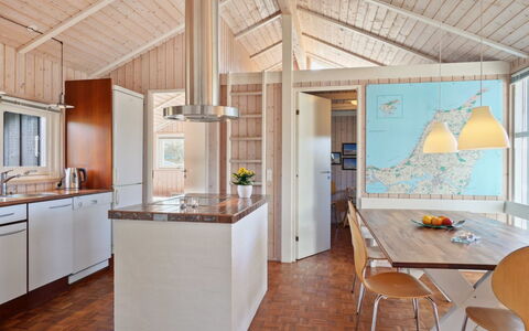 Franzisca - 700M from the Sea: Interior Design, Pavimentazione, Mobilia, Pavimento, Cucina, Legna, Soffitto, Lampada, Controsoffitto, Sedia