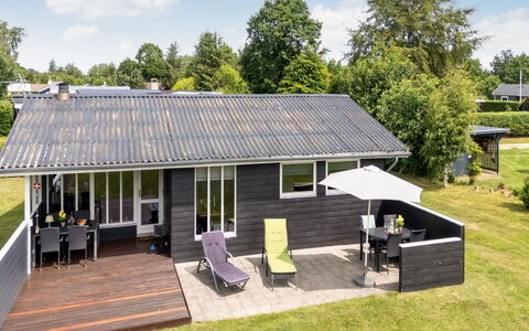 Stygge - 300M from the Sea: Legna, Tetto, Casa, Casa, Villetta, Deck, Shade, Raccordo, Cortile, Giardino