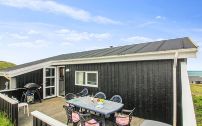 Joske - 50M from the Sea
