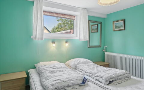 Gisella - 1.2Km from the Sea: Letto, Interior Design, Camera Da Letto, Bedding, Lenzuolo, Parete, Mobilia, Soffitto, Pavimento, Biancheria