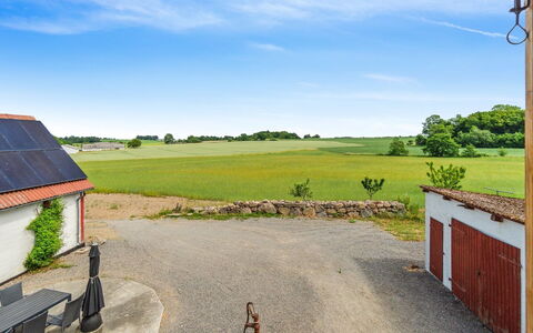 Helmer - 3Km from the Sea: Legna, Tetto, Architettura, Casa, Casa, Villetta, Raccordo, Latifoglie, Pendenza, Estate
