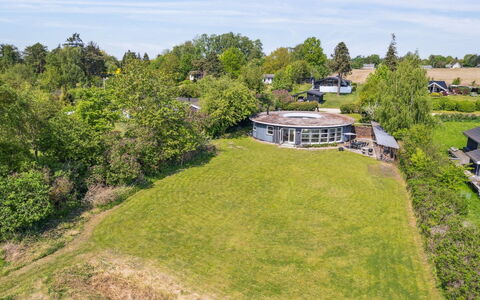 Vemund - 100M to the Fjord: Tetto, Casa, Lotto, Casa, Villetta, Estate, Edifici Giardino, Shade, Log Cabin, Landscaping